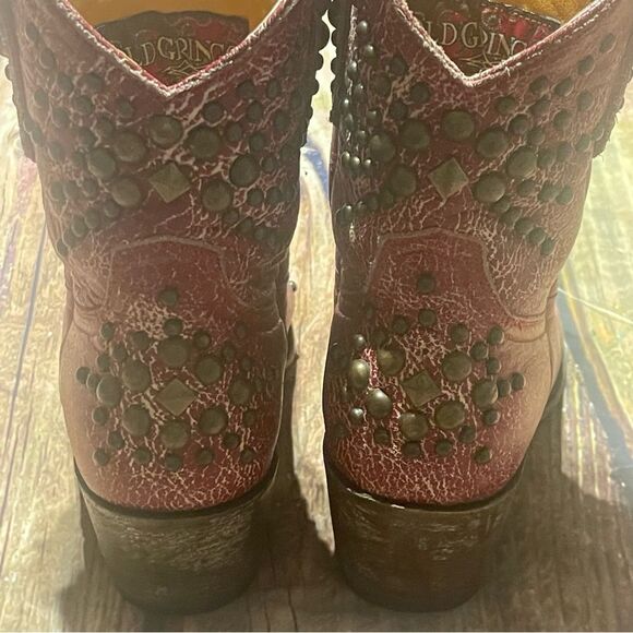 Old Gringo womens red studded distressed cowboy bootsSize 7 1/2 Preowned - Picture 14 of 16